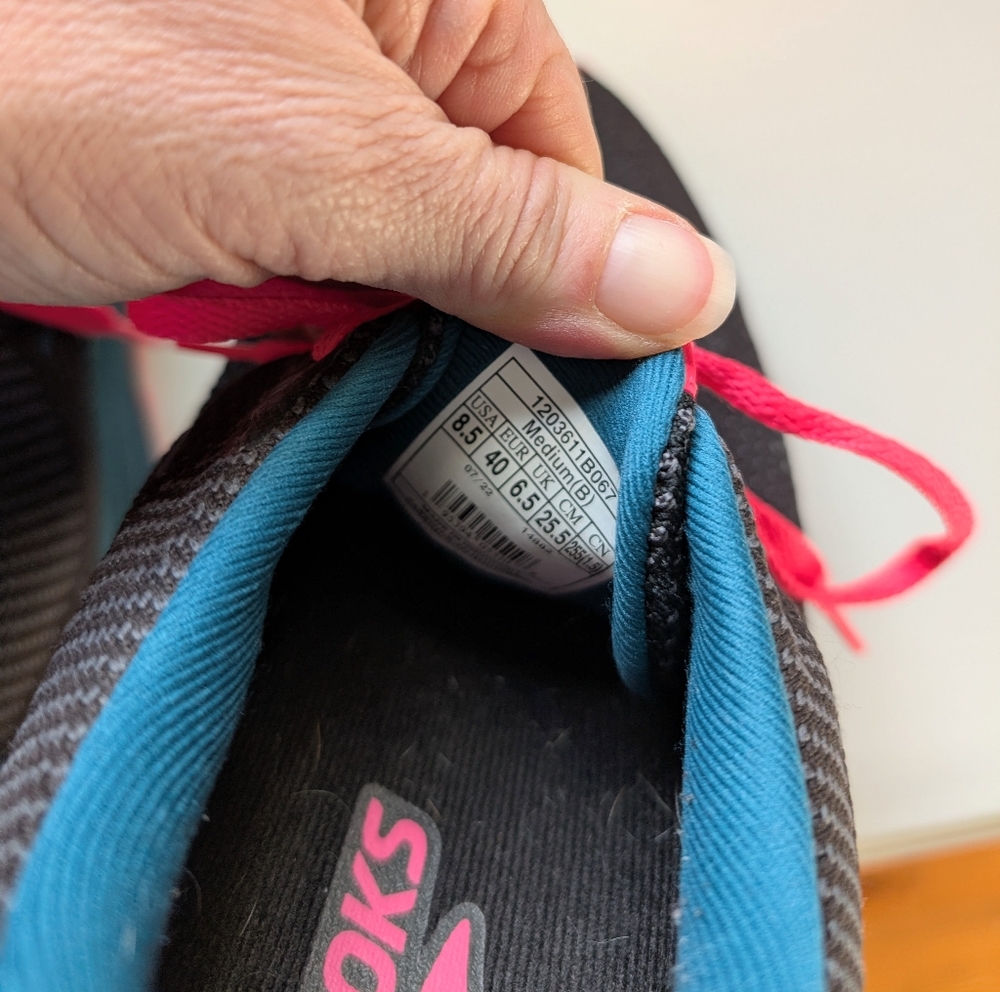 Brooks Revel Running Shoes Women’s 8.5 Black Teal Pink Athletic Sneakers - Picture 6 of 8